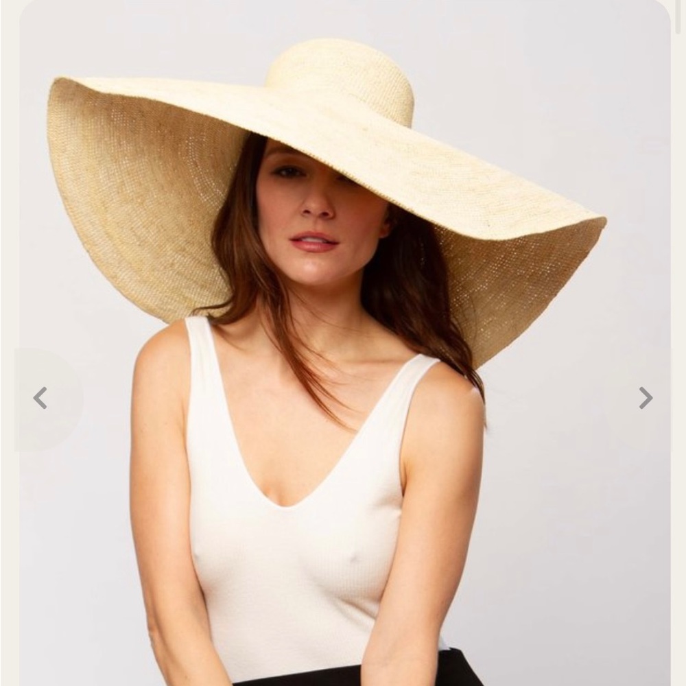 Greenpacha Mallorca hat. Size small.